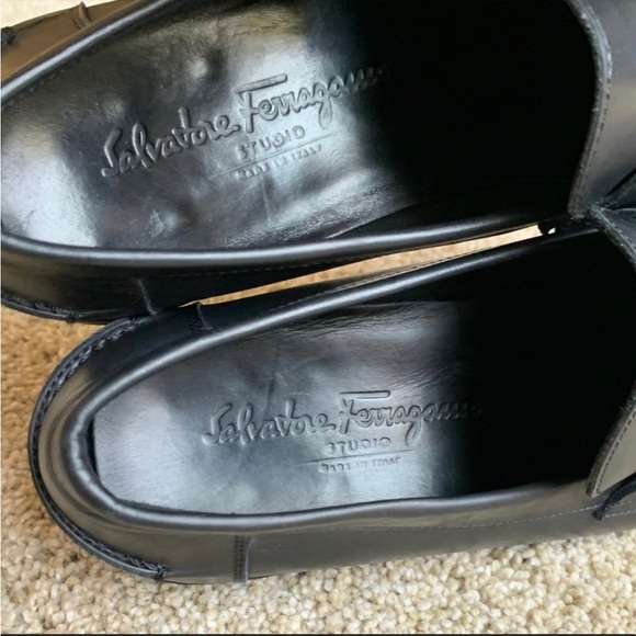 Salvatore Ferragamo Black Leather Loafers Size 8.5 - Picture 2 of 8
